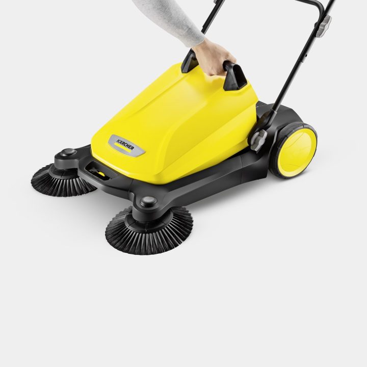 Kärcher S 4 Twin 2-in-1 sweeper Black Yellow