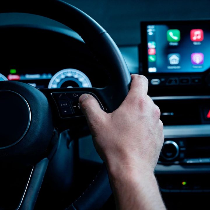 Kruger&Matz KM2017 1DIN CarPlay/AndroidAuto car radio