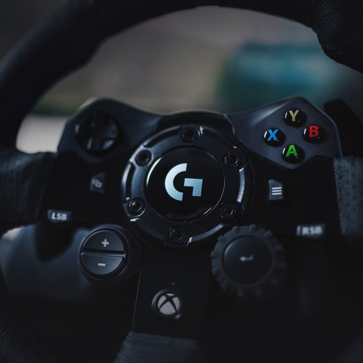 Logitech G G923 Racing Wheel and Pedals for Xbox X|S Xbox One and PC