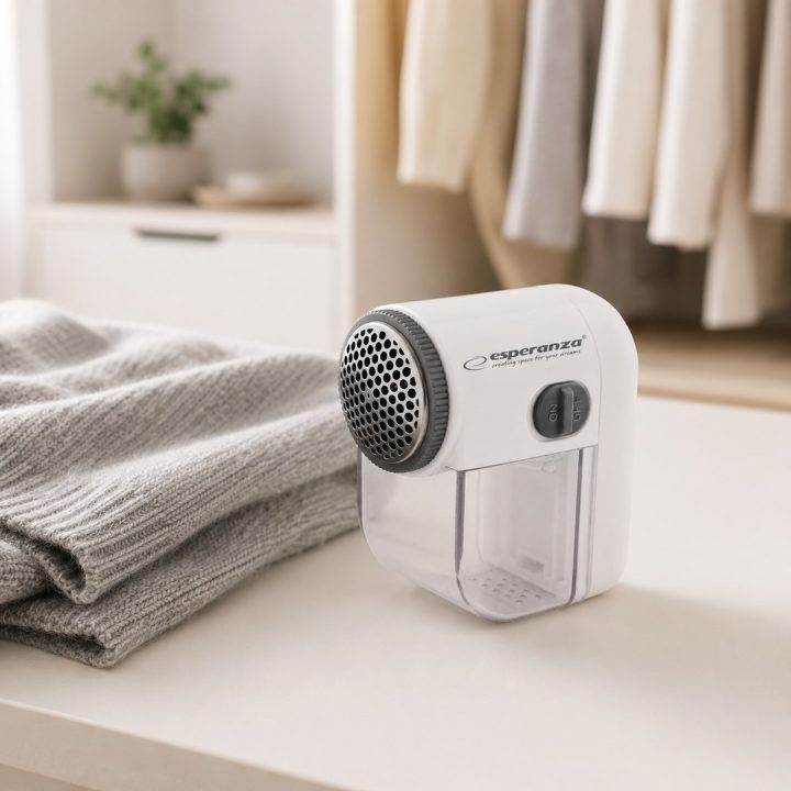 Esperanza ECS003E White shaver for clothes