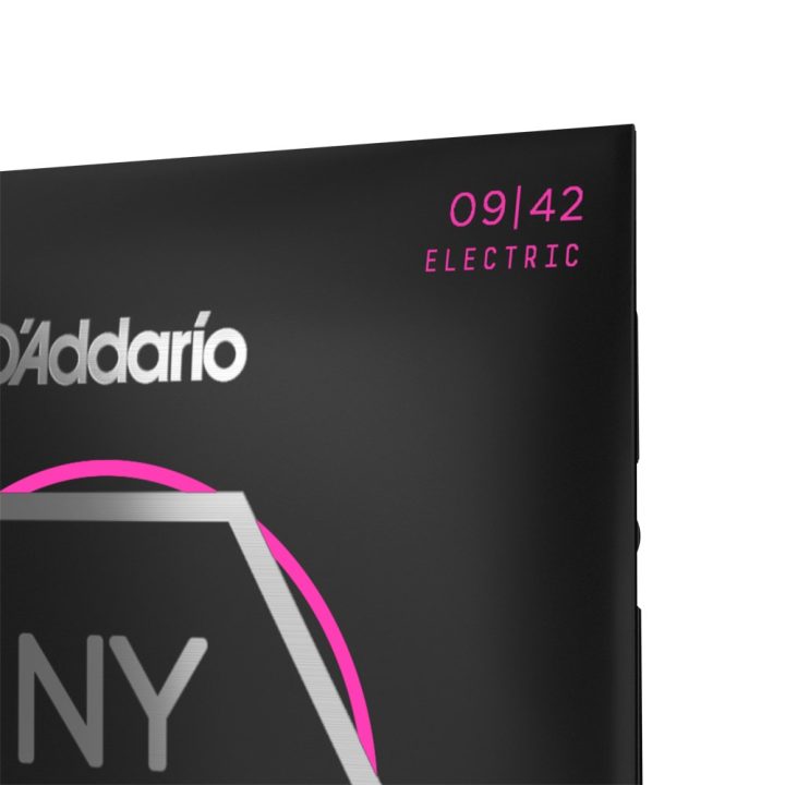 D'Addario NYXL0942 - electric guitar strings (09–42)