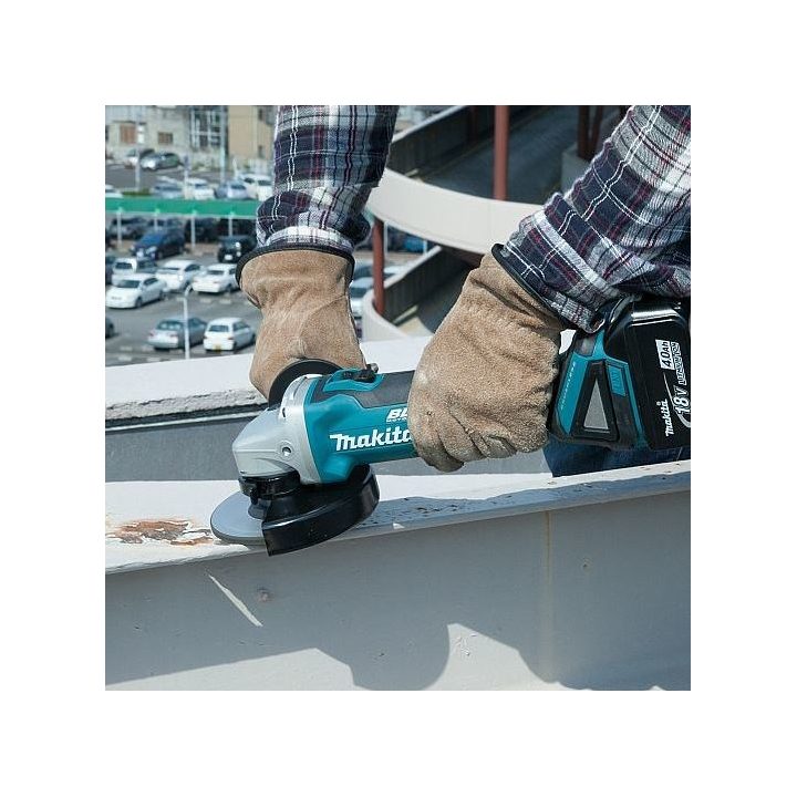 Makita DGA504Z Smerigliatrice angolare a batteria 125mm Li-ion LXT 18V senza batteria