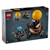 LEGO TECHNIC 42179 Pianeta Terra e Luna in orbita