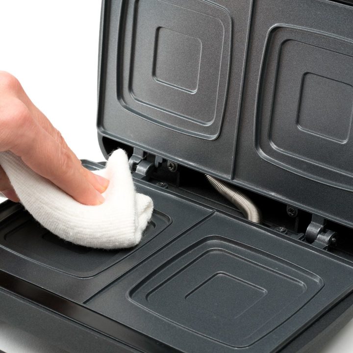 Black+Decker BXSA753E tostapane per sandwich