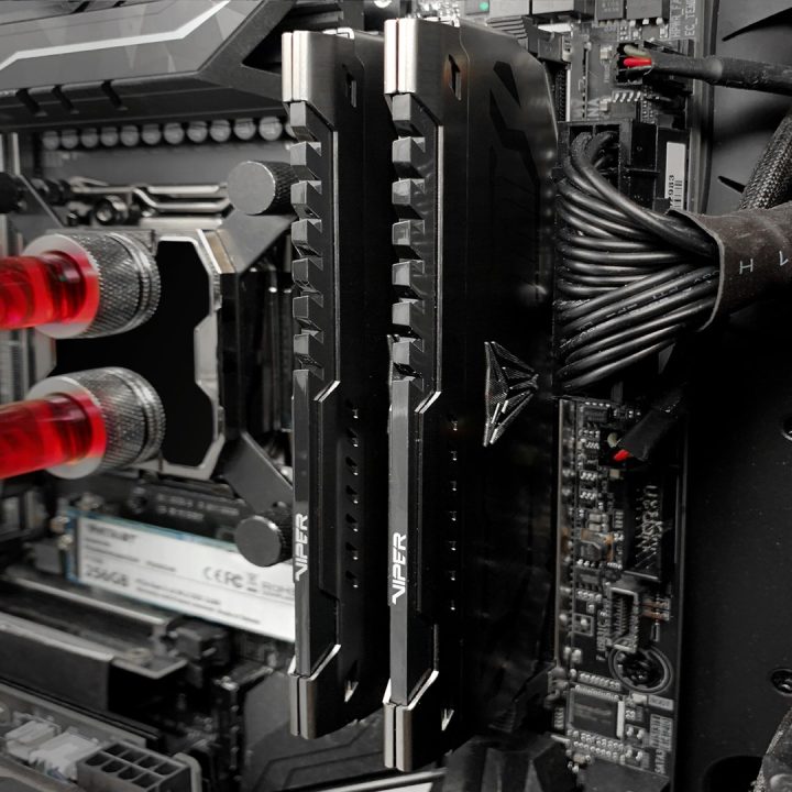 Patriot Memory Viper Steel PVS48G360C8 modulo di memoria 8 GB 1 x 8 GB DDR4 3600 MHz