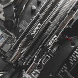Patriot Memory Viper Steel PVS48G360C8 modulo di memoria 8 GB 1 x 8 GB DDR4 3600 MHz