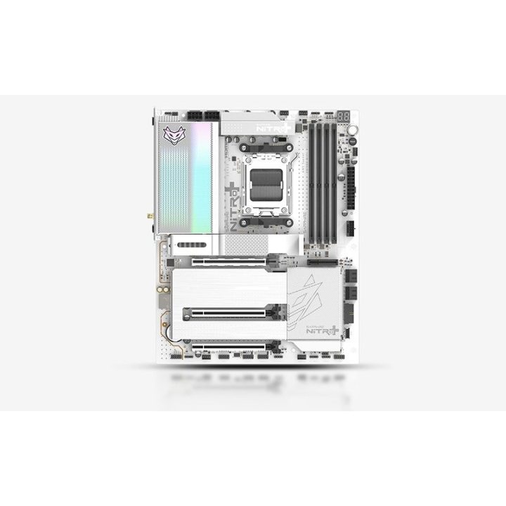 SAPPHIRE NITRO+ X870EA PHANTOMLINK P.E Scheda madre