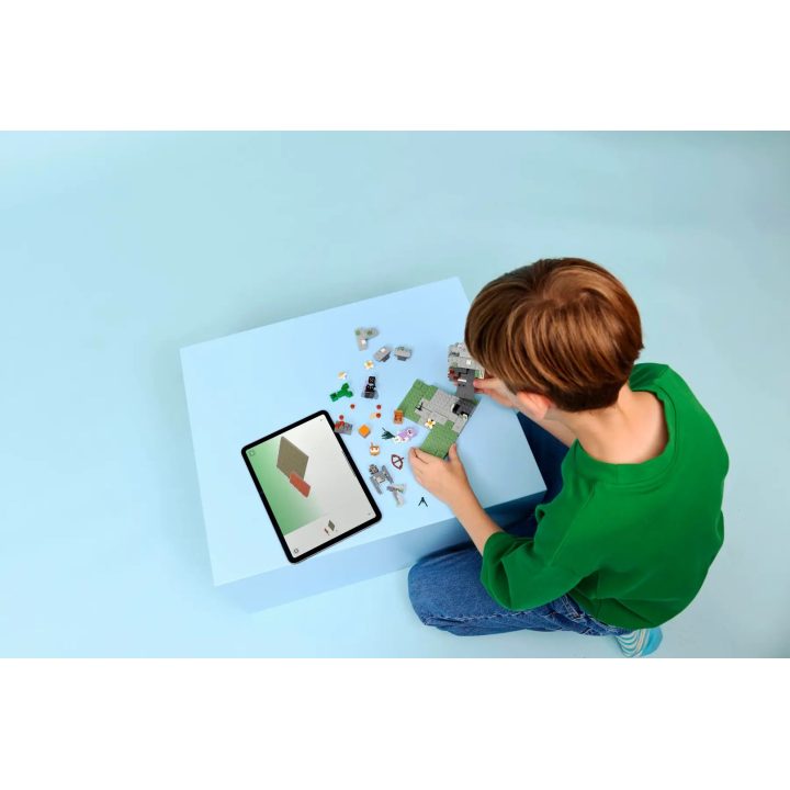LEGO MINECRAFT 21586 The Pale Garden