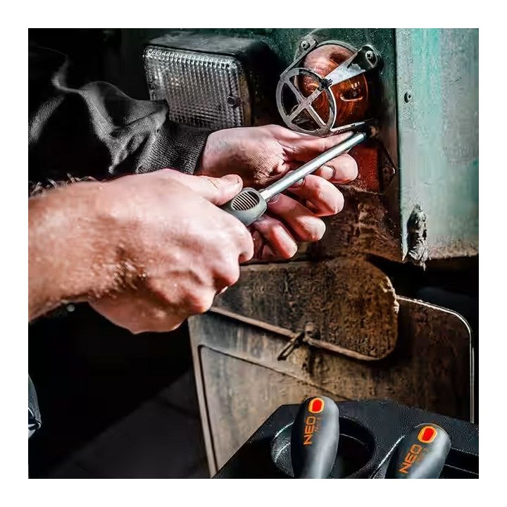 NEO TOOLS set cacciaviti e punte 37 pcs