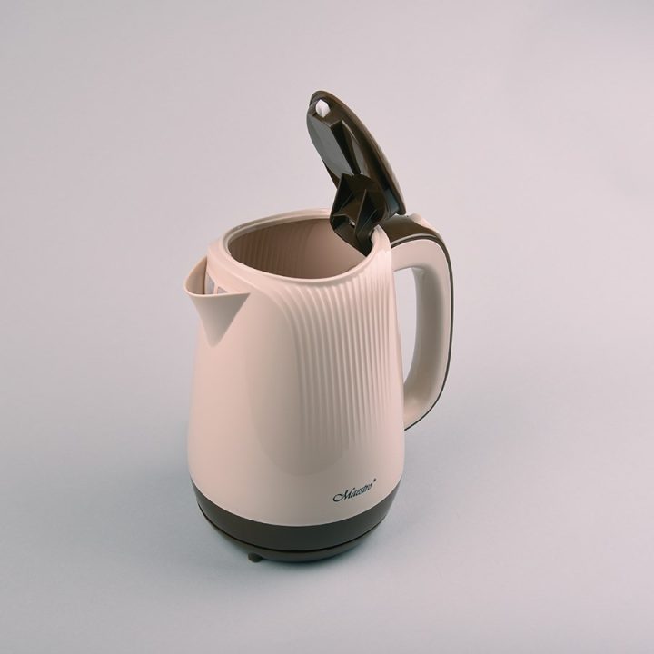 Feel-Maestro MR042 beige electric kettle 1.7 L Beige Brown 2200 W