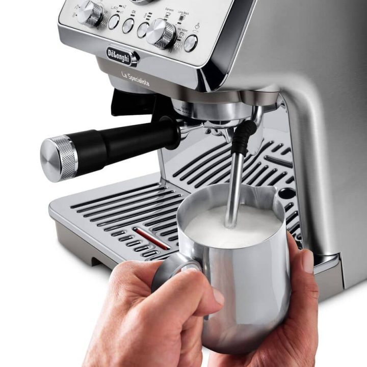 De’Longhi EC9255.M La Specialista Arte Compact macchina da caffè manuale con Cold Brew