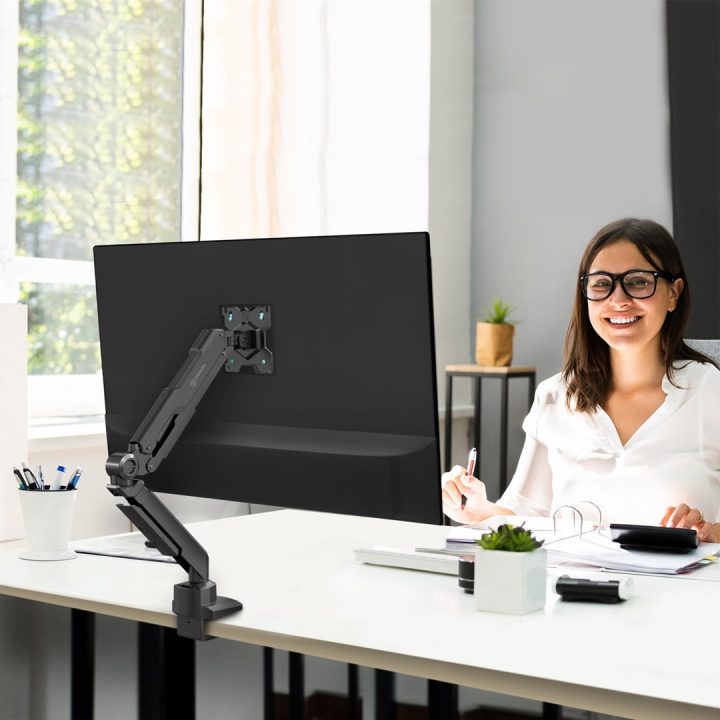 ONKRON G90-B Swivel and tilt desk mount for 13‘-34’ monitors max. 10 kg with rotation black