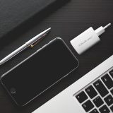 Qoltec 50765 mobile device charger Laptop Portable gaming console Power bank Smartphone Smartwatch Tablet White AC Fast charging
