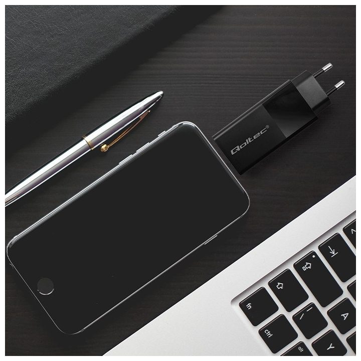 Qoltec 52382 GaN POWER PRO charger | 1xUSB type C | 1xUSB A | 100W | 5-20V | 1.5-5A | PD | Black