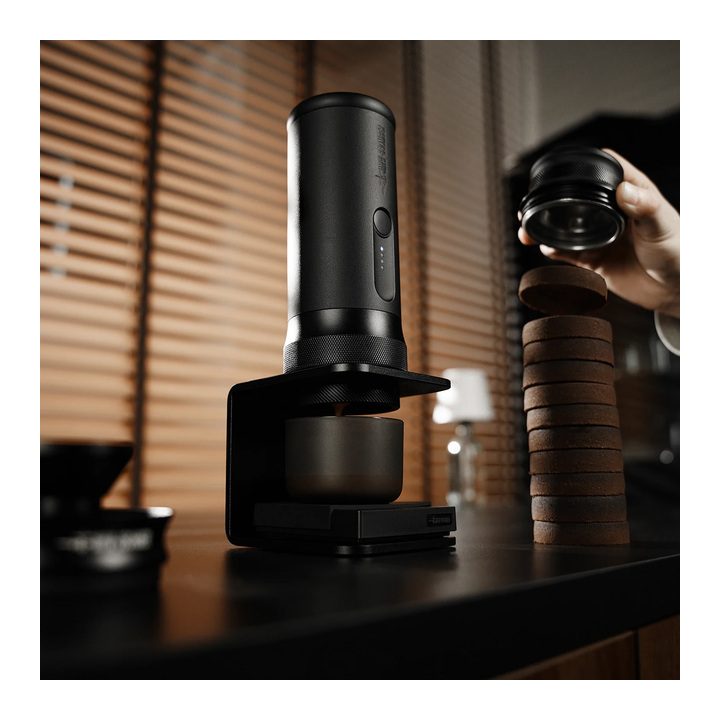 Macchina per caffè espresso X-press58 CM6954 MHW-3BOMBER
