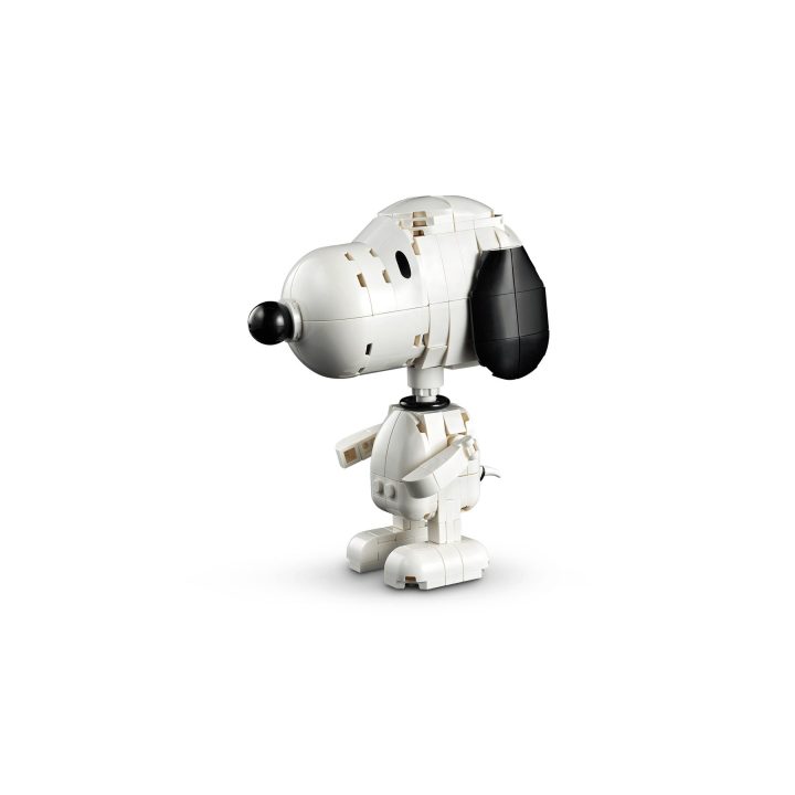 LEGO IDEAS 21368 Peanuts: la cuccia di Snoopy