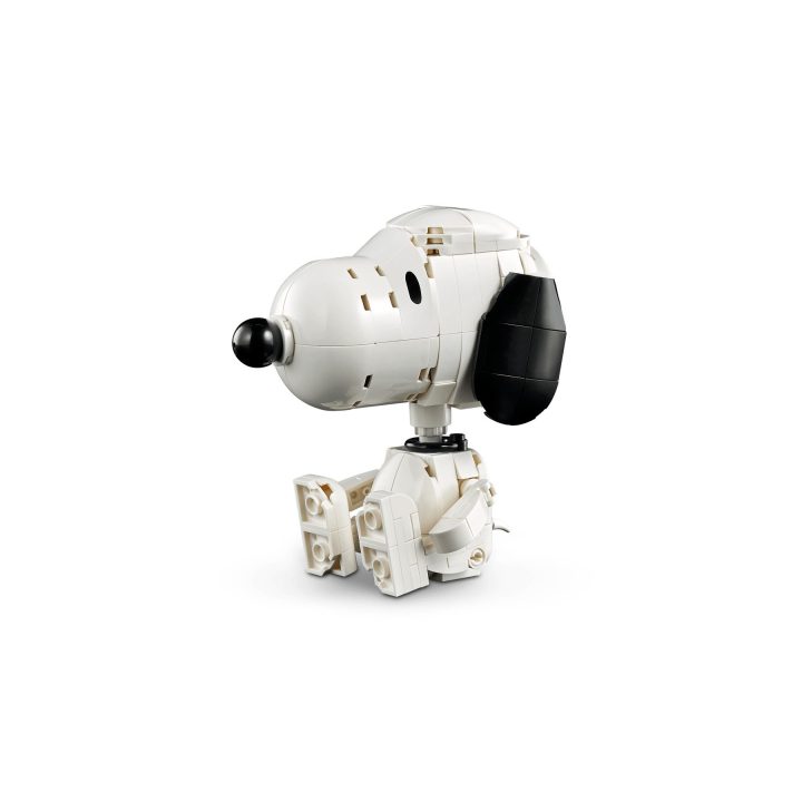 LEGO IDEAS 21368 Peanuts: la cuccia di Snoopy