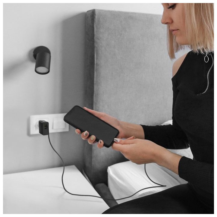 Qoltec 52381 Super Quick PD charger | 1xUSB-C | 1xUSB| 90W | 5-20V | 2.4-4.35A | Black