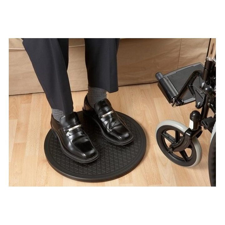 Rotary transfer for the transfer of a disabled person
