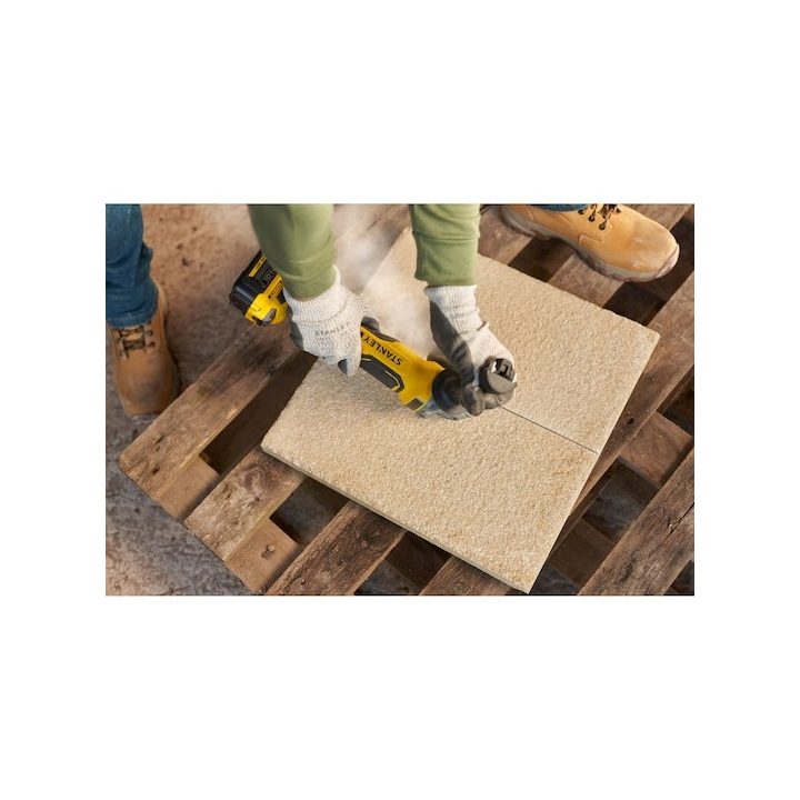 Stanley SFMCG700B angle grinder