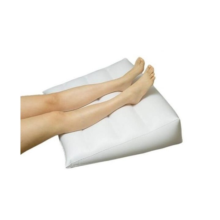 Inflatable orthopaedic leg and back cushion