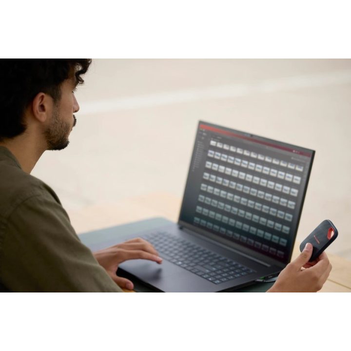 SanDisk Extreme Portable SSD (V3) 1 TB USB Type-C USB 3.2 Gen 2x2 Red Blue