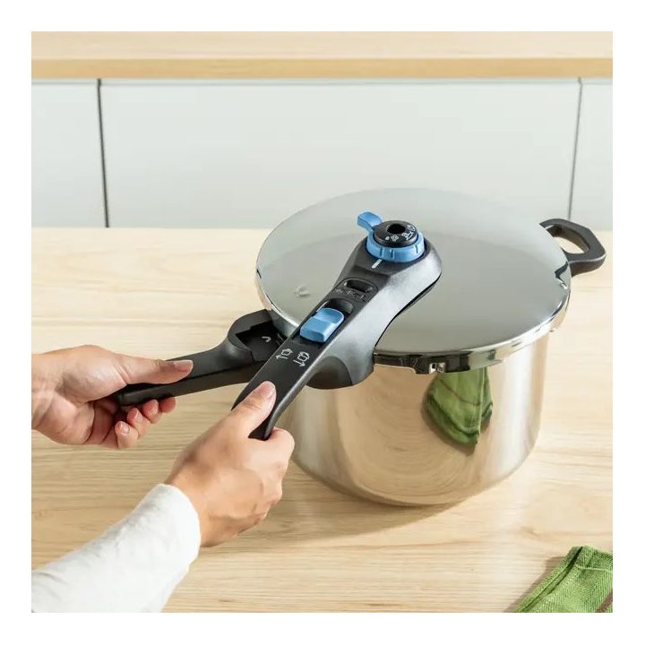 Pressure cooker TEFAL SECURE TRENDY 6L + stainless steel basket