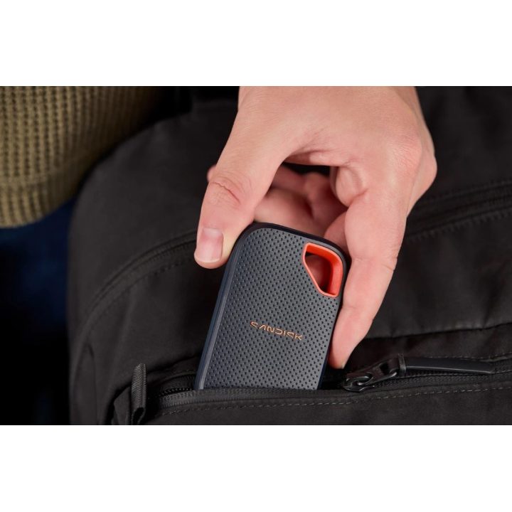 SanDisk Extreme Portable SSD (V3) 2 TB USB Type-C USB 3.2 Gen 2x2 Red Blue