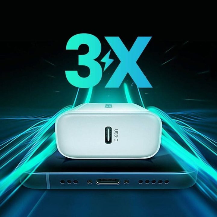 Ugreen USB Power Delivery 3.0 Quick Charge 4.0+ 20W 3A mains charger (white)