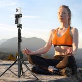 Ugreen selfie stick with stand and remote control LP680 1.8m (black)