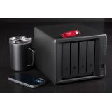 Western Digital Red WD ™ SN700 NVMe™ POWERED BY SANDISK 2 TB