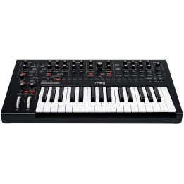 MOOG Messenger - a monophonic analog keyboard synthesizer