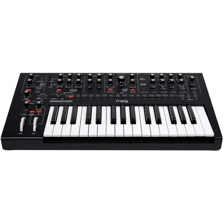 MOOG Messenger - a monophonic analog keyboard synthesizer