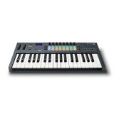 Novation FLKEY 37 - MIDI keyboard dedicated to FL Studio software 37 keys.