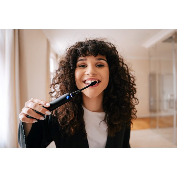 TrueLife SonicBrush Clean70 UV Sonic Toothbrush Black