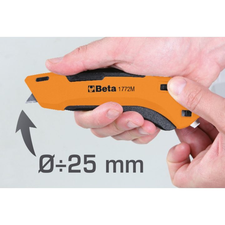 Beta 1772M Cutter a lama retrattile di sicurezza fornito con 4 lame 017720040