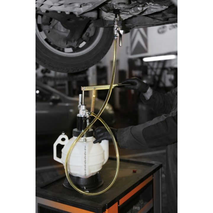 Beta 1884 Attrezzo per l'inserimento di olio nei cambi manuali, automatici e nei differenziali 018840010