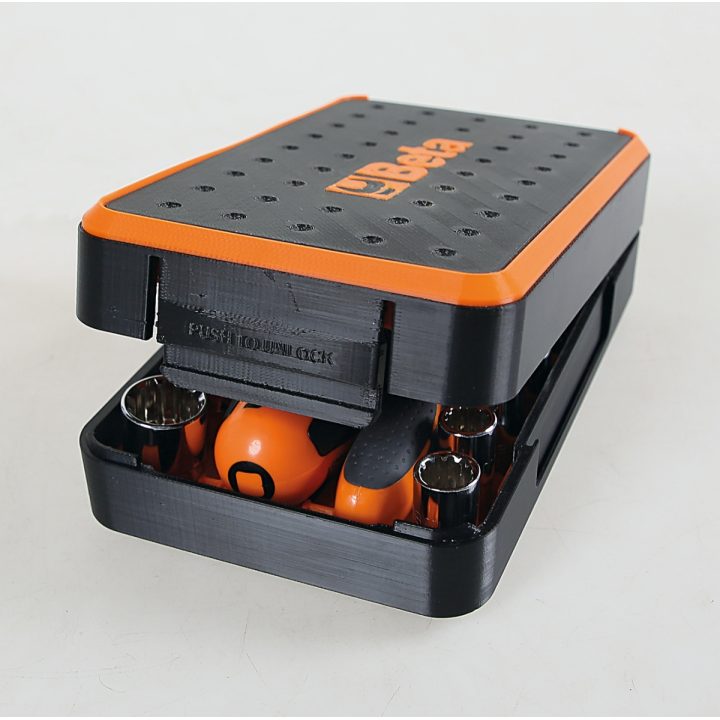 Beta 900/C39U Assortimento di 11 chiavi a bussola a mano multimpronta, 21 inserti e 7 accessori 009001947