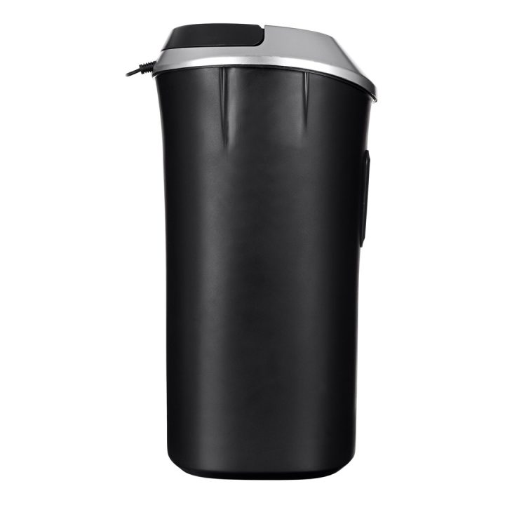Shredder Activejet ASH-1201D P-3 25 l 5x38 mm shreds black and silver.