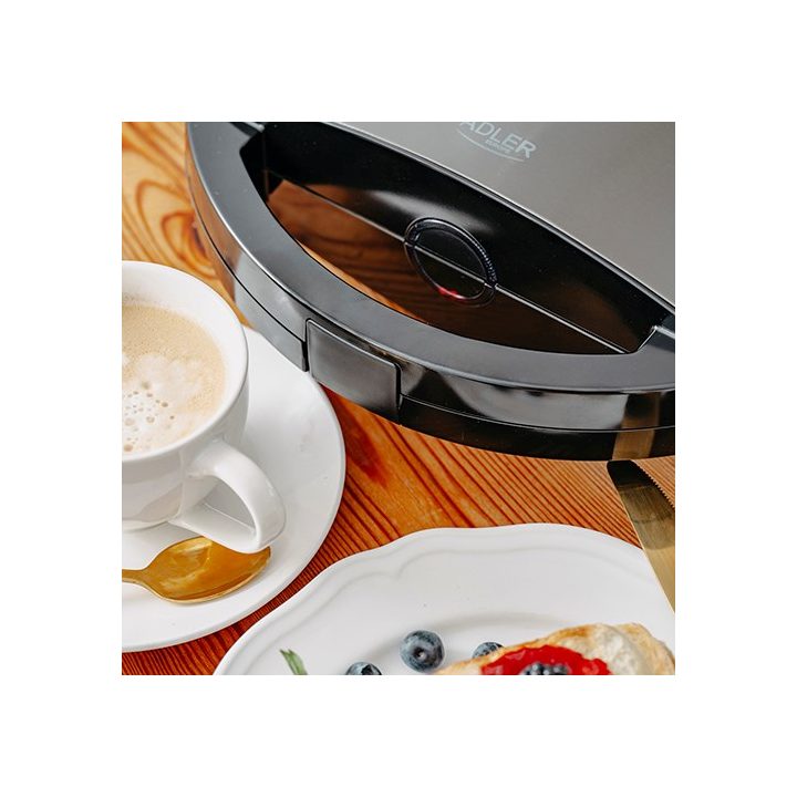 Adler AD 3069 Sandwich toaster Black