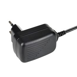 Akyga AK-TB-09 power adapter/inverter Indoor 5 W Black
