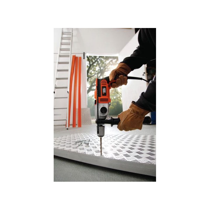 1100W 13mm BLACK+DECKER hammer drill