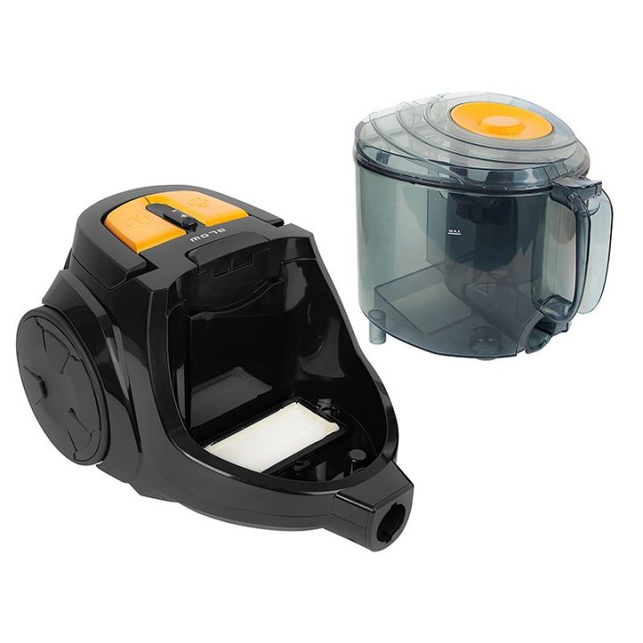 BLOW C899 bagless cyclonic vacuum cleaner