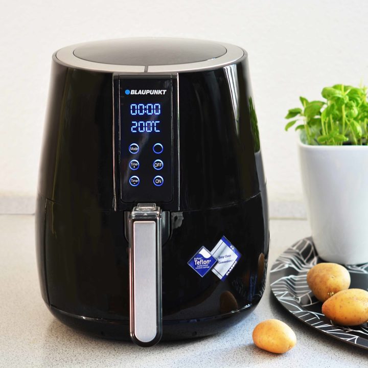 Blaupunkt AFD501 fryer Double 2 5 L Stand-alone 1500 W Deep fryer Black
