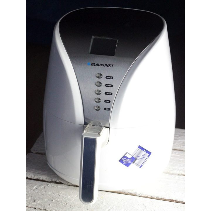 Blaupunkt AFD601 fryer Single 4 L Stand-alone 1500 W Deep fryer White