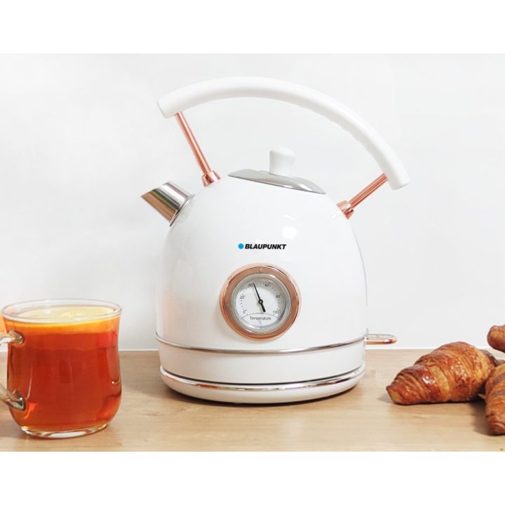 Electric kettle Blaupunkt EKS802WH 1 8L 3000 W White