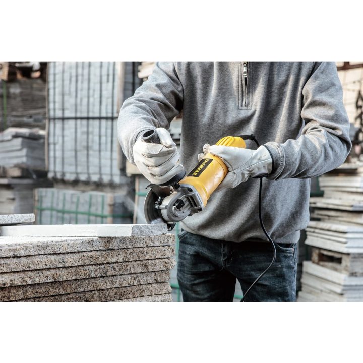 DEWALT DWE4117 angle grinder 125 mm 950W 1 99 kg Yellow