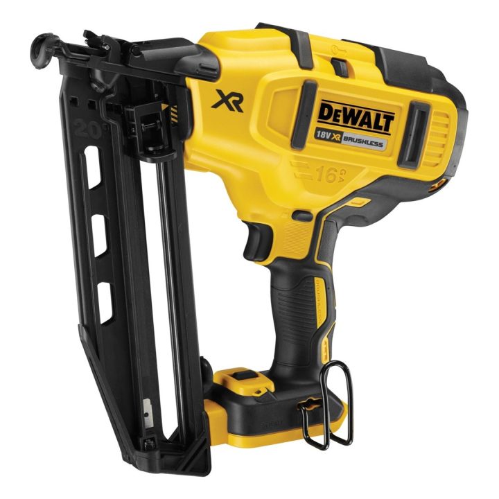 DeWALT DCN660NT-XJ nailer/stapler