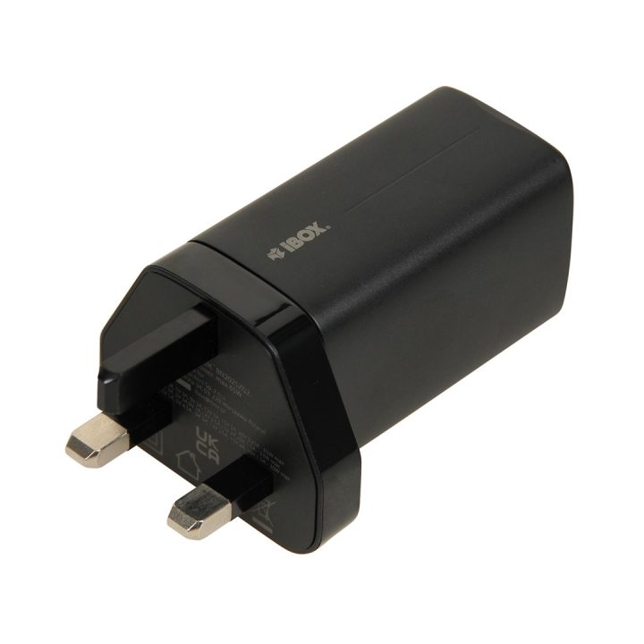 iBOX C-65 Black GaN 65W universal charger UK plug