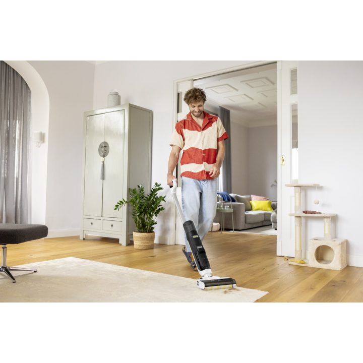 KARCHER FCV 3 Extra+ electric mop with vacuum function - 1.056-126.0 White